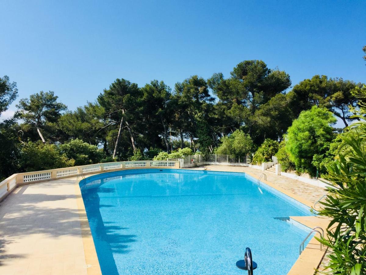 Studio 4 Personnes Avec Piscine, Tennis Daire Hyères Dış mekan fotoğraf